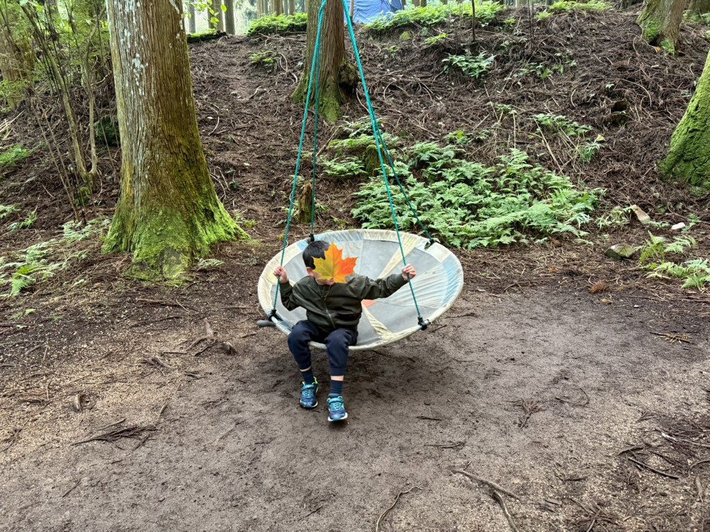 かぶとの森テラスの森の遊び場