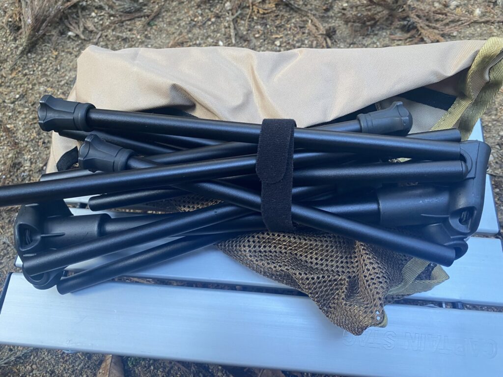 Moon Lenceのアウトドアチェアの組み立てポール