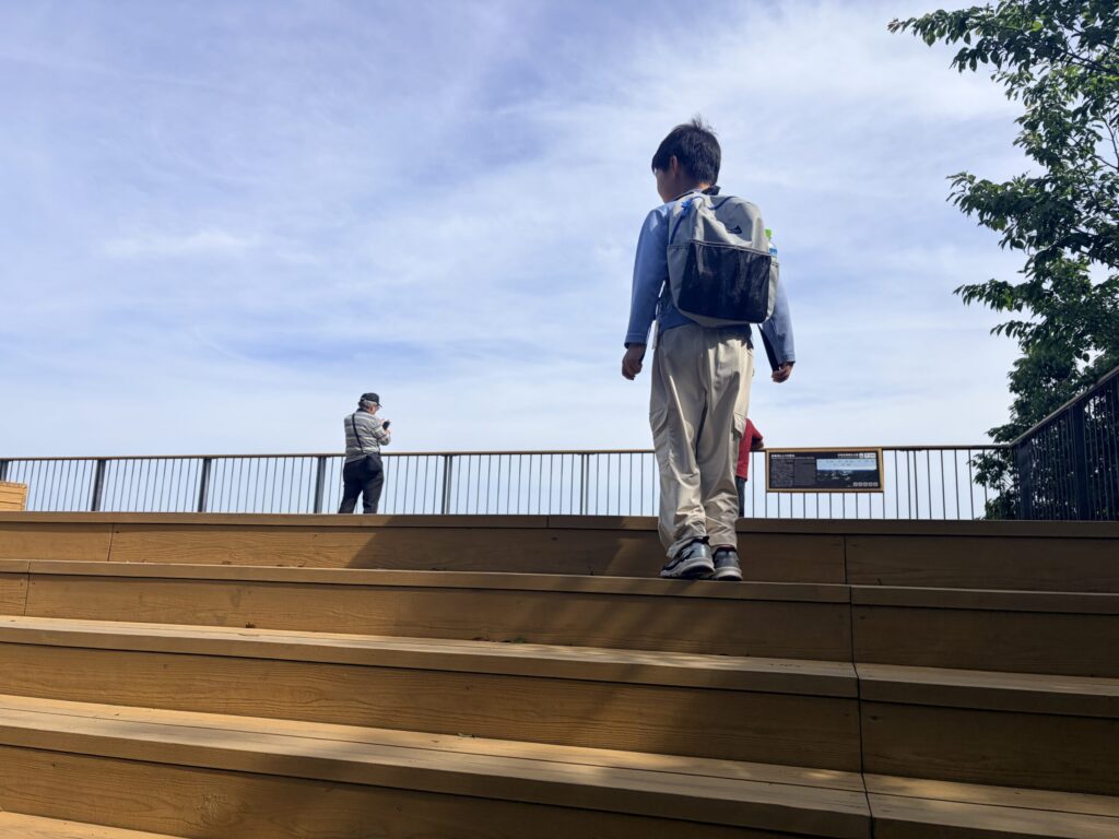 横山展望台　そよ風テラス