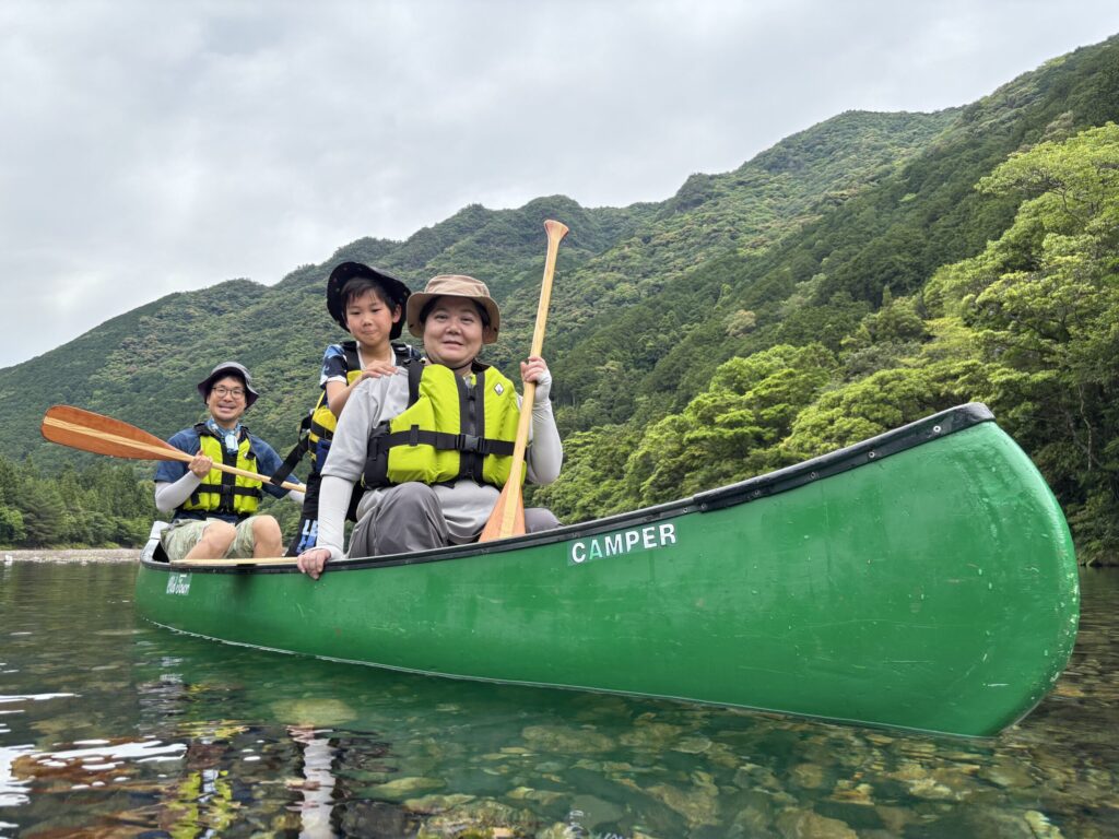 キャンプinn海山のカヌー体験の様子